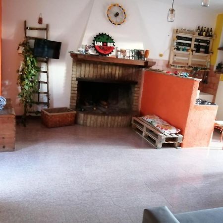 فولينيو Umbria In Bike B&B المظهر الخارجي الصورة